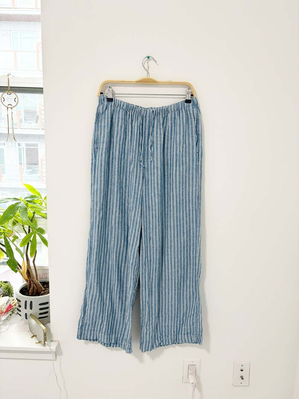 Old Navy Blue & White Stripe Wide Leg Pants Size Medium